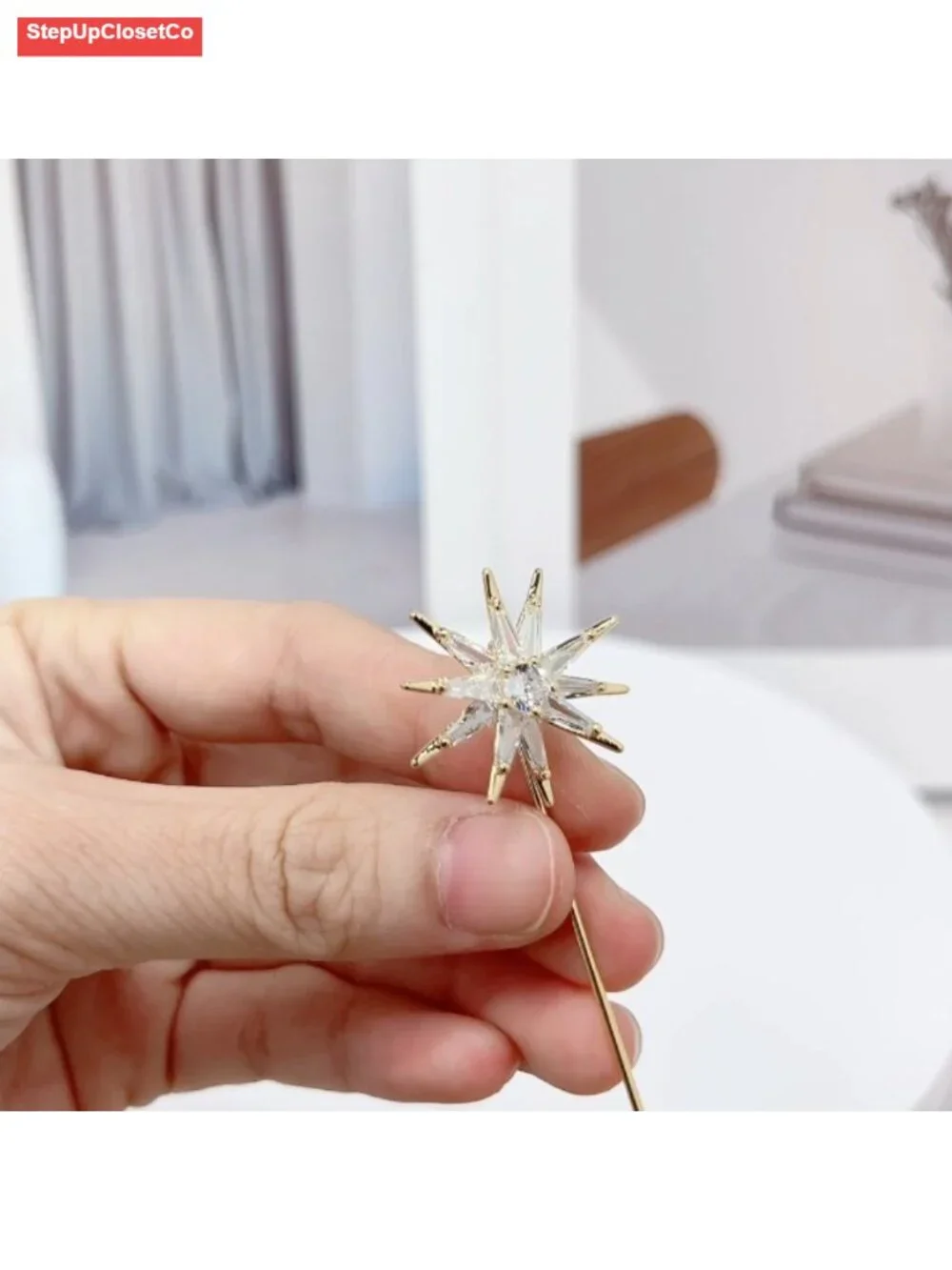 Star Brooch Pin Cubic Zirconia Crystal Silver Lapel Pin for Women Men